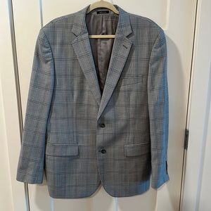 JOSEPH & FEISS GOLD Tailored Sport Jacket. Size 42L Tailored.